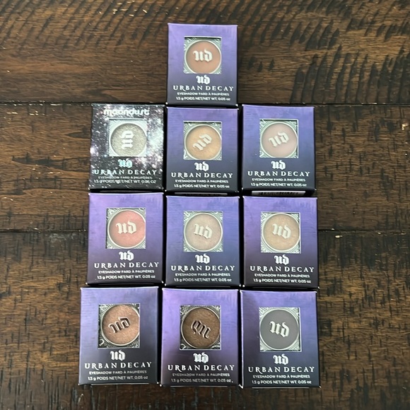 Lot of 10 Urban Decay Eyeshadows New in Box - Picture 2 of 2